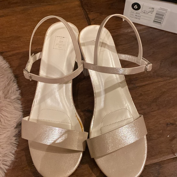 David’s Bridal DB Studio heel dress shoes strappy sandals light gold shimmer 6.5 - Picture 7 of 11